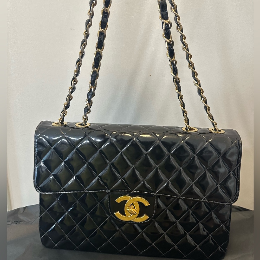 Chanel VINTAGE jumbo XL PATENT Classic
